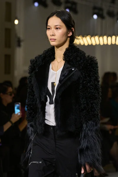 Look 122